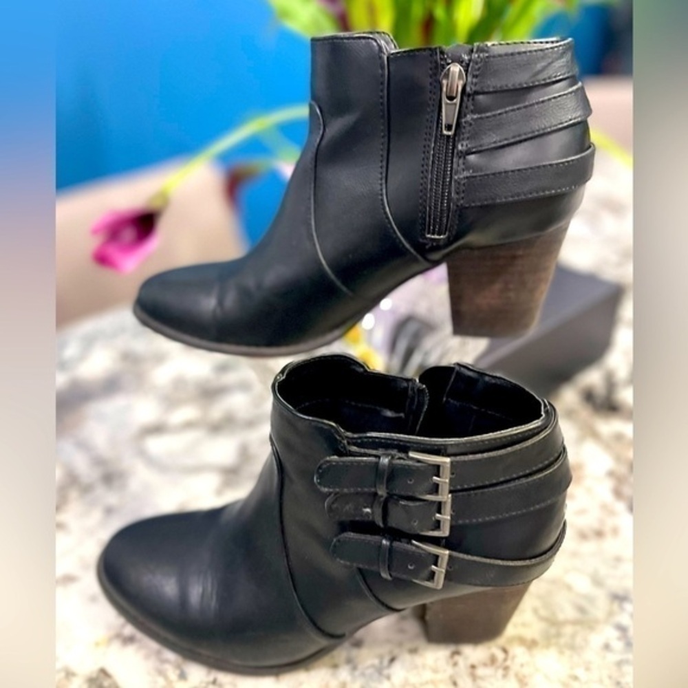 Canyon River Blues Eden Booties woman’s size 8.5